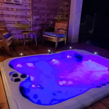 Magnifique De Gamme Avec Jacuzzi L'attrape Reve ヴィラ *